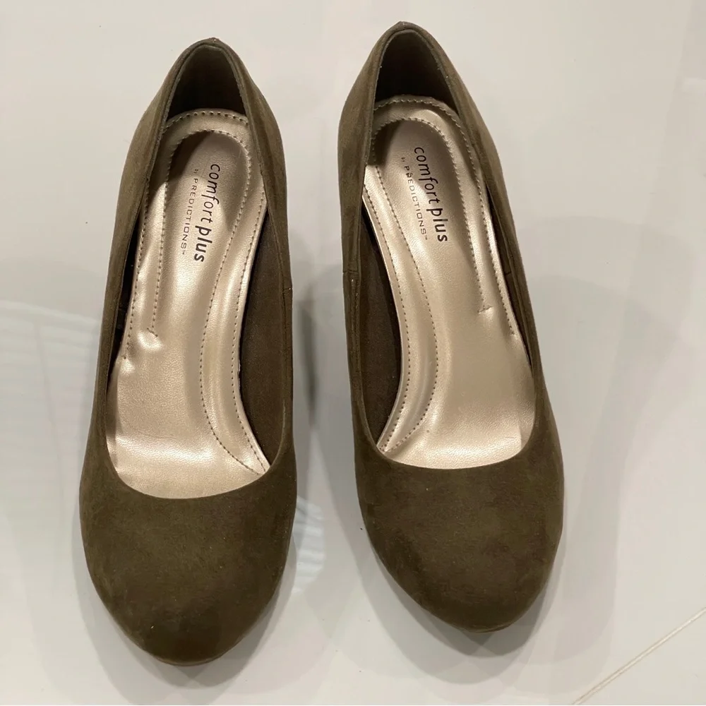 Mushroom Brown Dexflex Comfort Suede Pumps Heels Shoes Almond Toe Flexible Soles - Picture 2 of 4